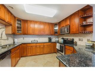 6747 Bellaire Dr, New Orleans LA  70124-1550 exterior