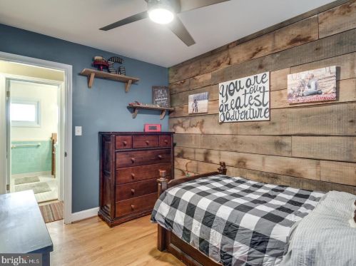 503 Evergreen Mills Rd, Leesburg VA  20175-8727 exterior