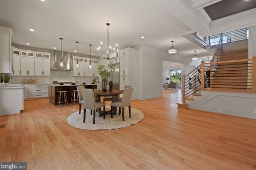 6516 Beverly Ave, Mc Lean VA 22101-5222 exterior