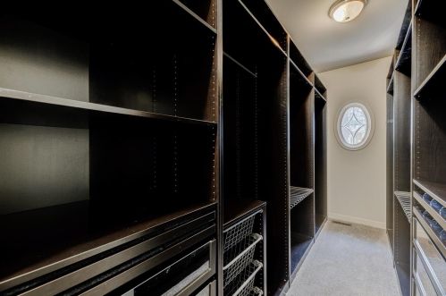 915 Delvin Dr, Saint Louis MO 63141-8830 exterior