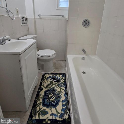 2602 Marshall St, Philadelphia PA 19148-4612 exterior