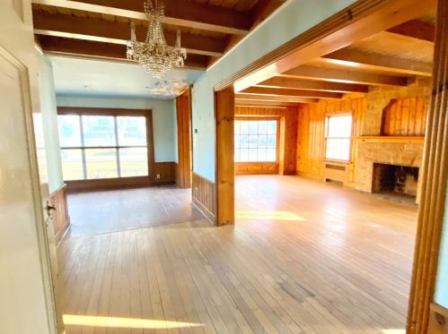 6100 Kilpatrick Ave, Chicago IL 60652-3516 exterior