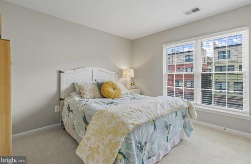 497 Cameron Sta Blvd, Alexandria VA 22304-8683 exterior