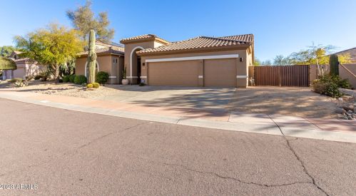 22037 55th St, Phoenix AZ  85054-7151 exterior