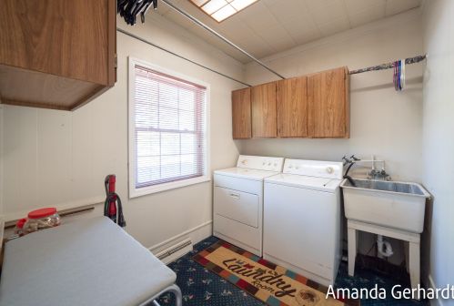 215 Mcconnell Ave, Meskegon MI 49445-2762 exterior