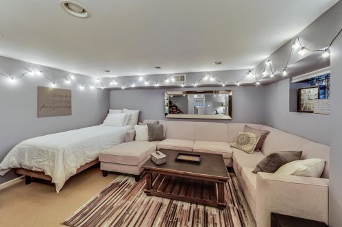 3852 Seeley Ave, Chicago IL 60659-4324 exterior