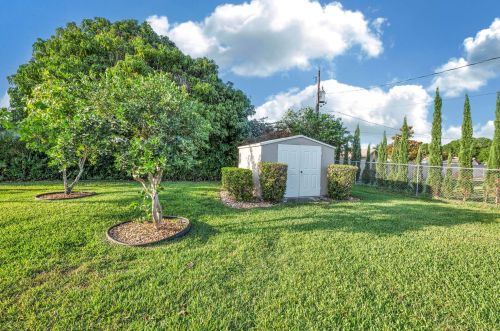 1715 Dominic Ave, Fort Pierce FL 34952-5816 exterior