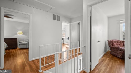 5610 Buckingham Palace Ct, Alexandria VA 22315-4120 exterior