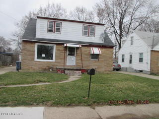 253 Maplelawn St, Wyoming, MI