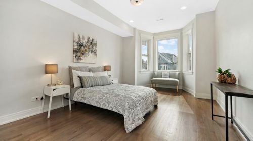 1837 Mozart St, Chicago IL 60647-5111 exterior