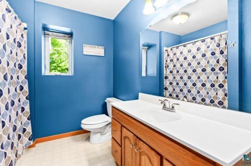 3258 Trudeau Rd, Duluth MN 55811-2843 exterior