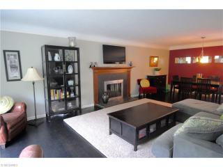 30546 Manhasset Dr, Cleveland OH  44140-1155 exterior