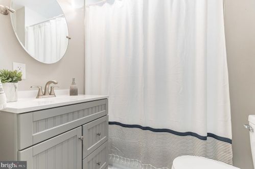 1540 Bailey St, Philadelphia PA 19121-2605 exterior