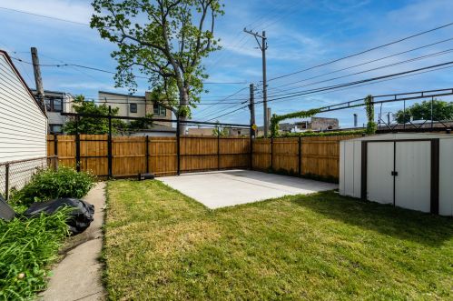 4814 Wellington Ave, Chicago IL 60641-5243 exterior