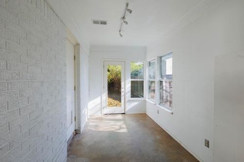 1710 32 St, Austin TX 78705-2115 exterior