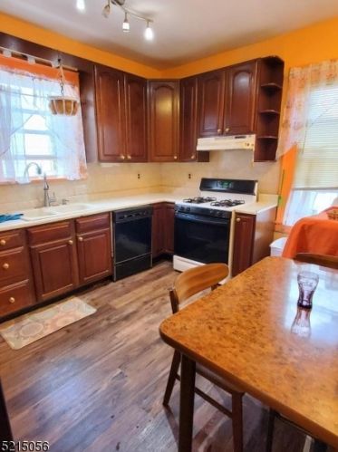 149 Shephard Ave, Newark NJ  07112-2021 exterior