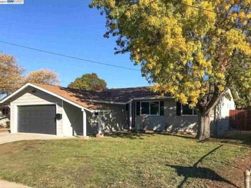 2591 Prestwick Ave, Concord, CA 94519-1632