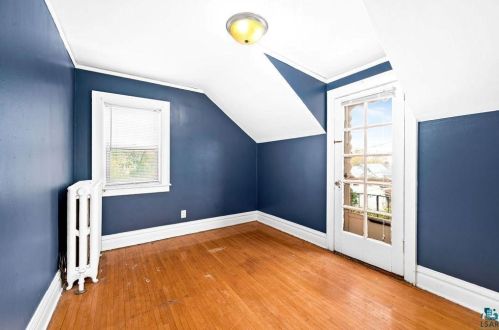 1018 24 Ave, Duluth MN 55806-1923 exterior