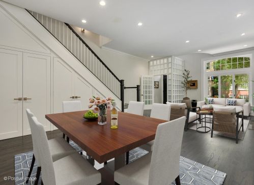 37 Elm St, Chicago IL  60611-1015 exterior