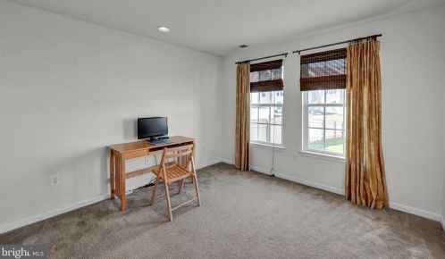 834 Blossom Dr, Hanover PA  17331-2073 exterior