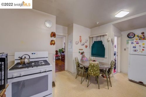 1336 Derby St, Berkeley CA 94703-1968 exterior