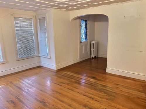 320 Church St, Poughkeepsie NY  12601-4204 exterior