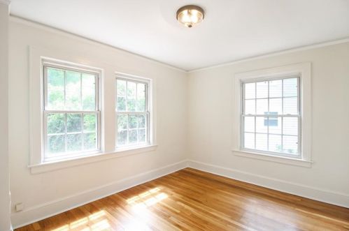 1810 Montrose Dr, Atlanta GA  30344-3002 exterior