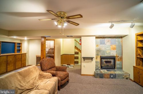 102 Tall Pne Ave, Locust Grove VA 22508-5204 exterior