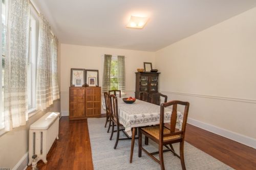 4 Euclid Pl, Montclair NJ  07042-5022 exterior