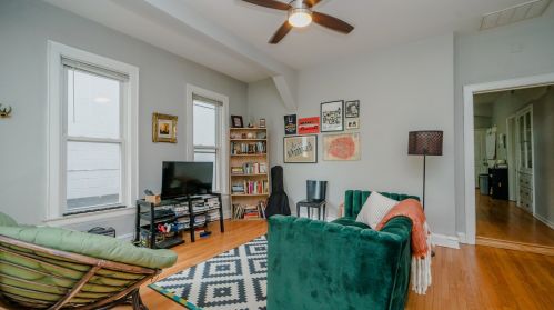 3133 Lyndale St, Chicago IL 60647-2823 exterior