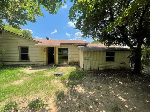 2513 Loy Lk Rd, Denison TX 75020-7144 exterior