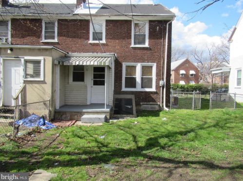 966 Niagara Rd, Camden NJ 08104-2860 exterior