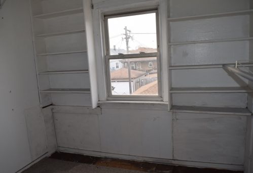 2322 Austin Ave, Chicago IL 60639-2206 exterior