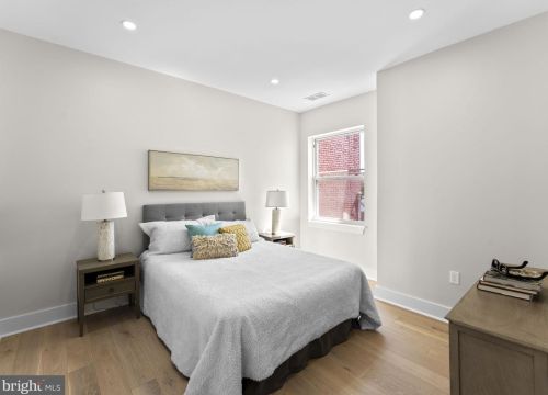 532 Shepherd St, Washington DC  20011-5913 exterior