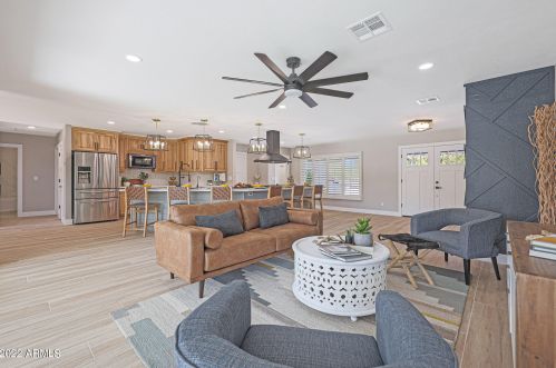 4233 Cholla St, Phoenix AZ  85029-3801 exterior