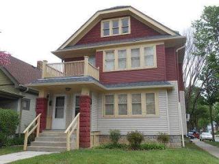 2600 51st St, Milwaukee, WI 53219-3225