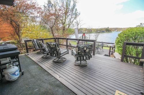 10383 Walnut Dr, Three Rivers MI  49093-8555 exterior