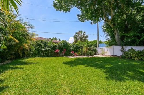 625 Jamaica Ave, Tampa FL  33606-3928 exterior