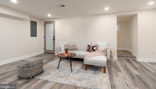 624 Kenyon St, Washington DC  20010-2910 exterior