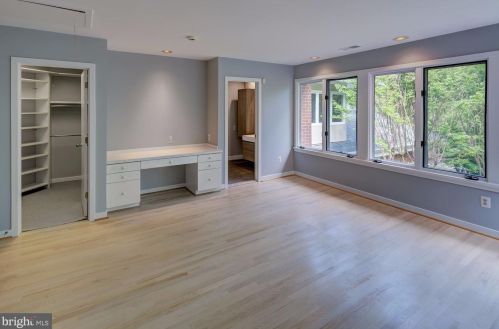 10011 Avenel Farm Dr, Rockville MD 20854-5410 exterior