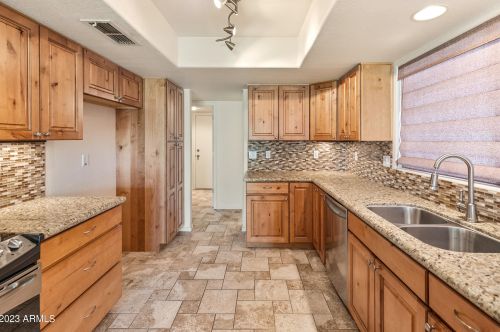 17416 13th St, Phoenix AZ  85022-2075 exterior