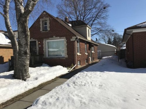 5036 66th St, Milwaukee, WI 53220-4506