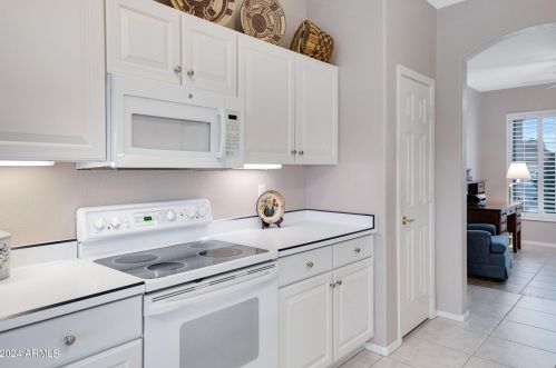 1274 Waterview Pl, Chandler AZ 85249-4852 exterior