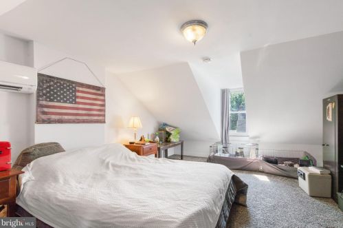 10 Locust St, Lancaster PA  17602-3608 exterior