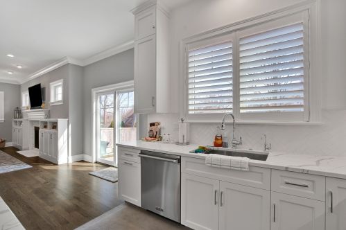 292 Fremont Ave, Elmhurst IL 60126-2200 exterior