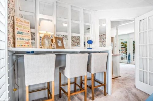 1012 Rdg St, Naples FL 34103-4223 exterior