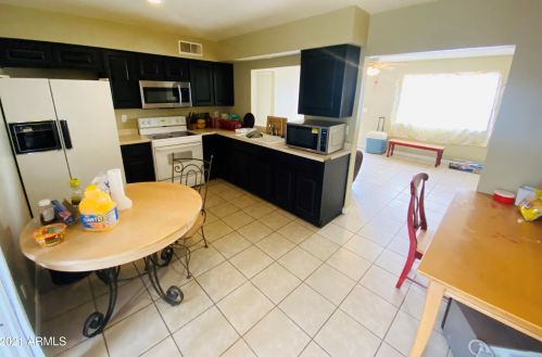 16005 31st St, Phoenix AZ 85016-5012 exterior