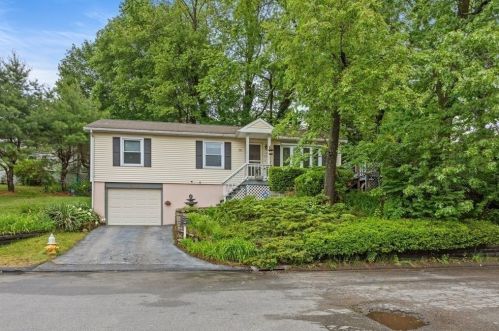 53 Circuit Ave, Worcester, MA 01603-2150