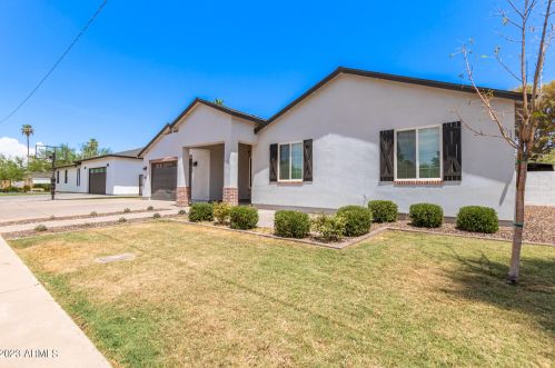 3621 39th St, Phoenix AZ  85018-5262 exterior