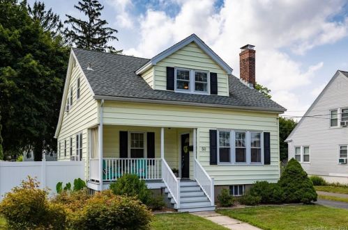 50 Stewart St, New Britain, CT 06053-3230